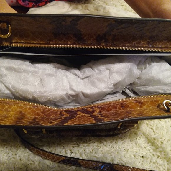 MICHAEL KORS LEATHER PYTHON SATCHEL (LARGE) - Picture 3 of 4